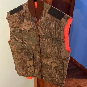 Mens camo vest